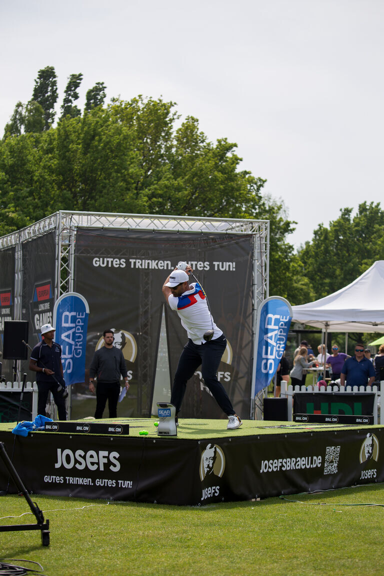 long-drive-athlete-backswing long-drive-athlete-backswing